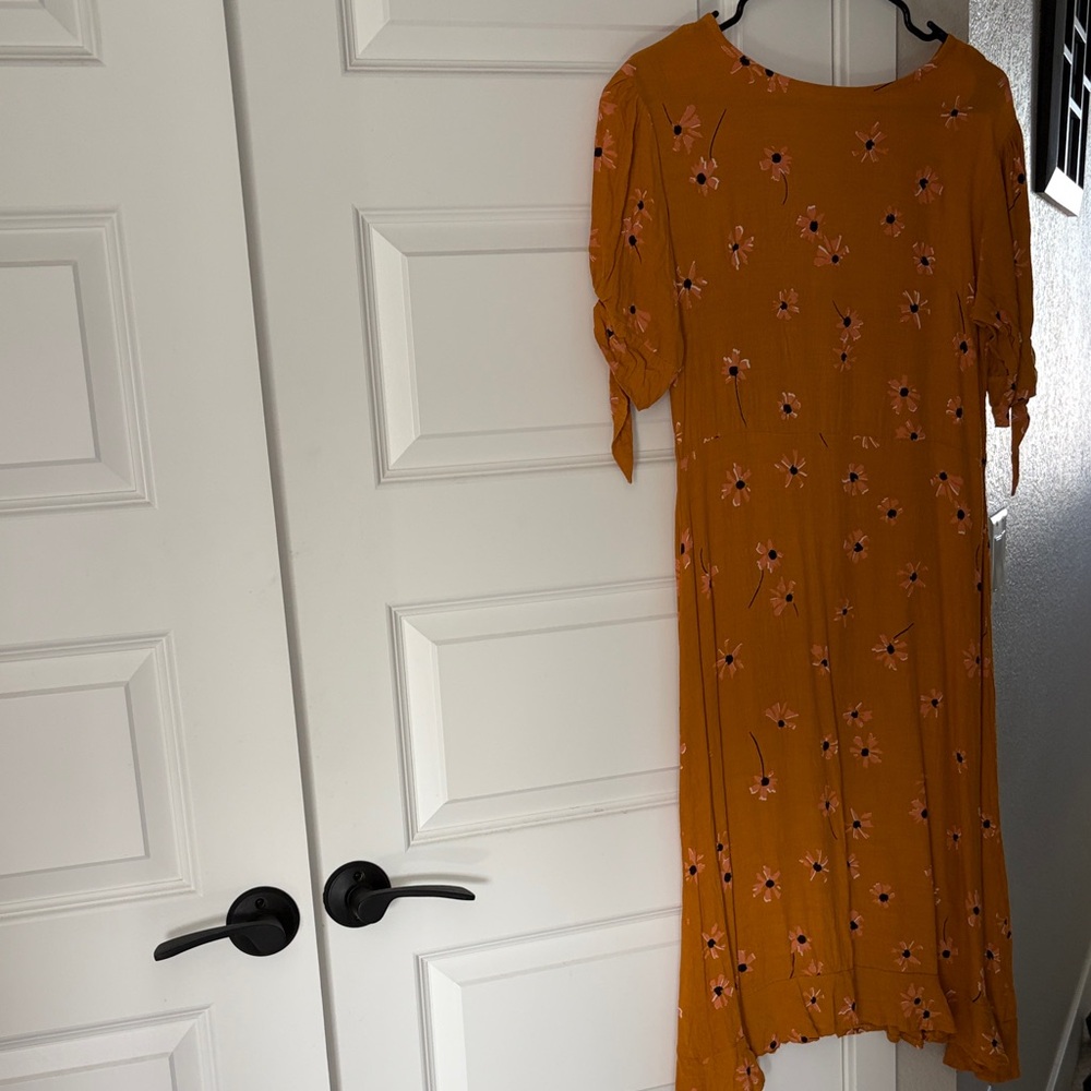 Faithfull the Brand Midi Dress